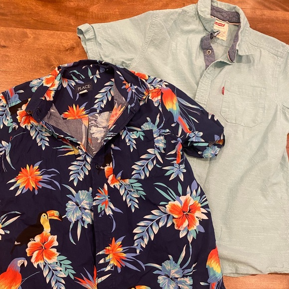 Bundle of 2 shorts sleeve button ups for boys - Picture 1 of 1